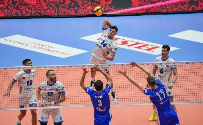 Arkas Spor, sahas�nda set vermeden kazand�