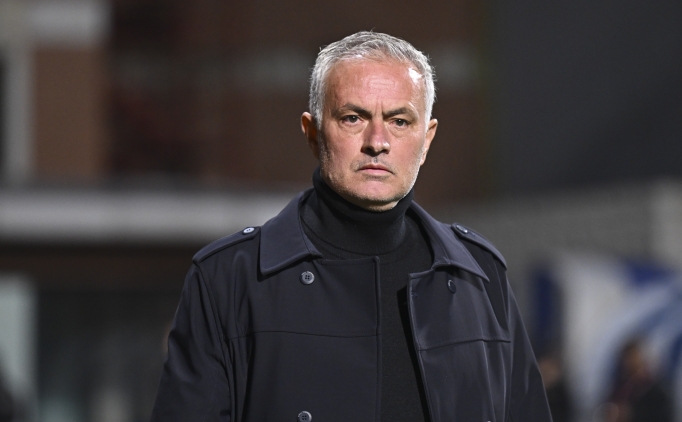 Mourinho, otel �cretini kendi �d�yor