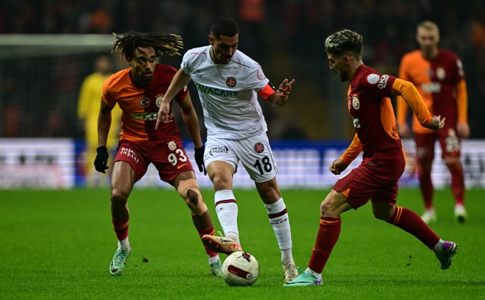 Galatasaray'�n sol bekte B plan� belli oldu!