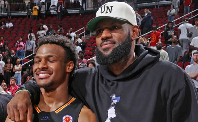 Barkley: 'Bronny'nin, LeBron'la birlikte oynamasn istemem'