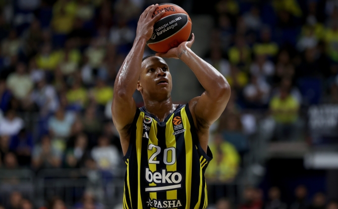 Fenerbahe Beko'da Devon Hall geri dnd!