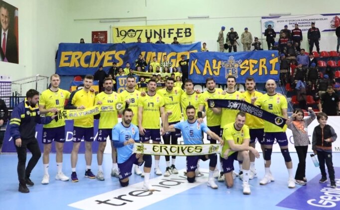 Fenerbah�e Parolapara, Develi'yi rahat ge�ti!