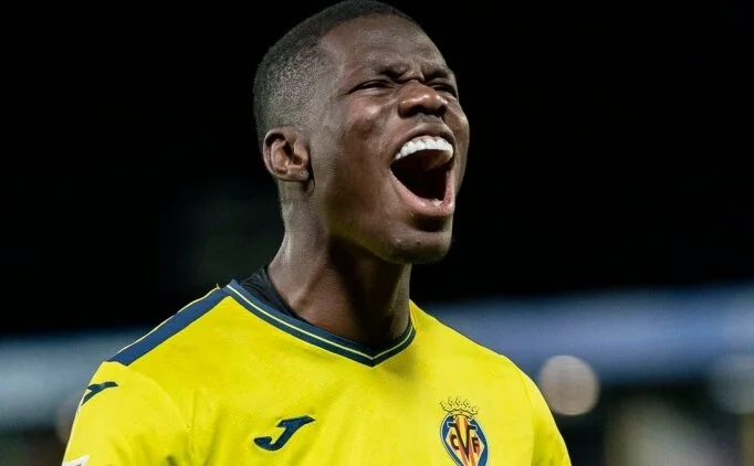 Barry hat-trick yapt, Villarreal kazand