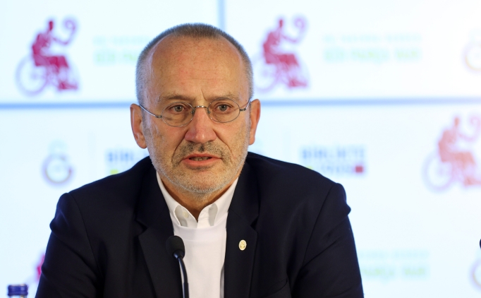 Galatasaray'dan Fenerbah�e ve Be�ikta�'a g�nderme!