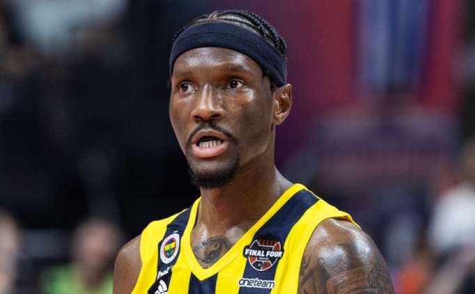 Fenerbahe, Nigel Hayes-Davis ile uzatt