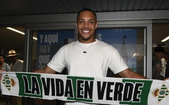 Barcelona'da Vitor Roque, Real Betis'e kiraland