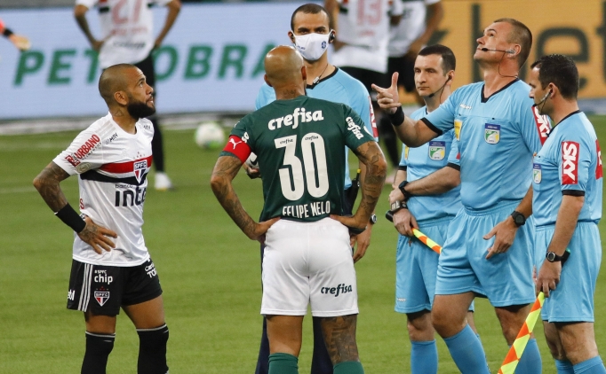 Felipe Melo'dan Dani Alves'e tepki!