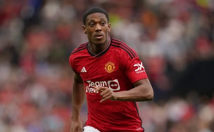 Yunanistan'da hayal krkl: Martial!