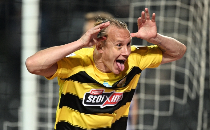 Domagoj Vida, Yunanistan'da cotu!