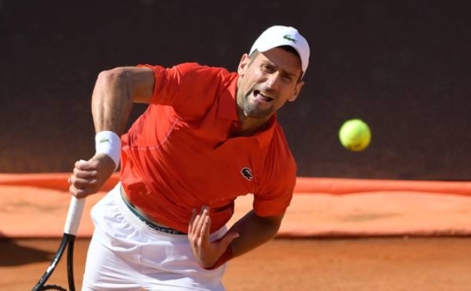 Dnya 1 numaras Djokovic'ten Roma Ak'a erken veda