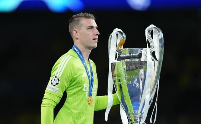 Lunin, Real Madrid'e veda edebilir!