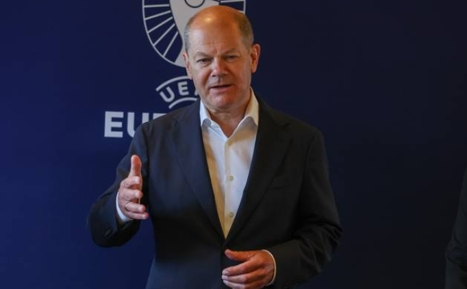 Almanya Babakan Olaf Scholz'tan rkla tepki