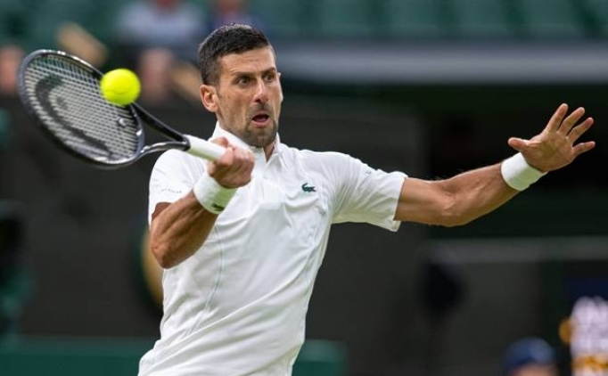 Wimbledon'da Swiatek elendi, Djokovic drdnc turda