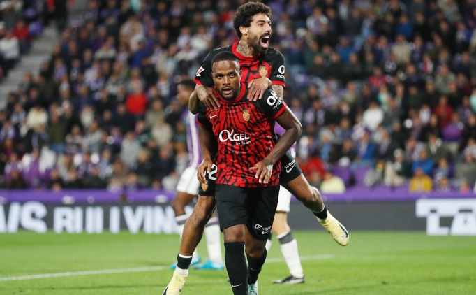 Cyle Larin'in att: Mallorca galip geldi