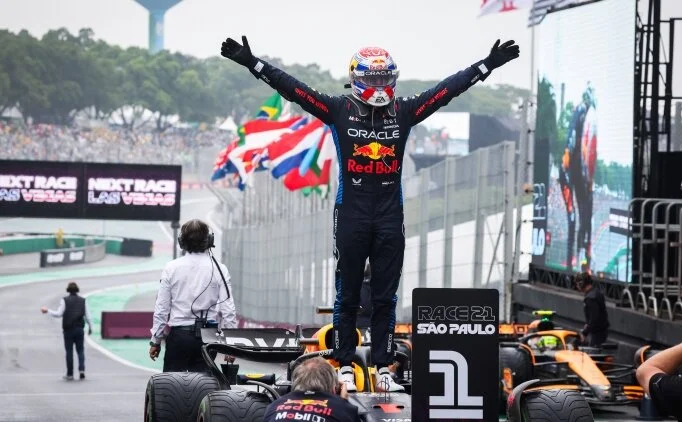 Verstappen ampiyonlua kouyor