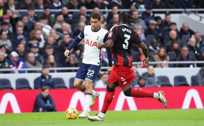 Tottenham sahasnda puan kaybetti!