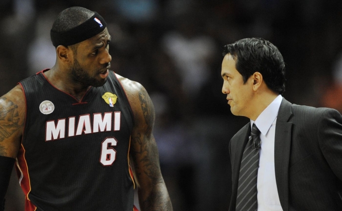 LeBron: 'Heat ile Spoelstra sayesinde ampiyon olduk'