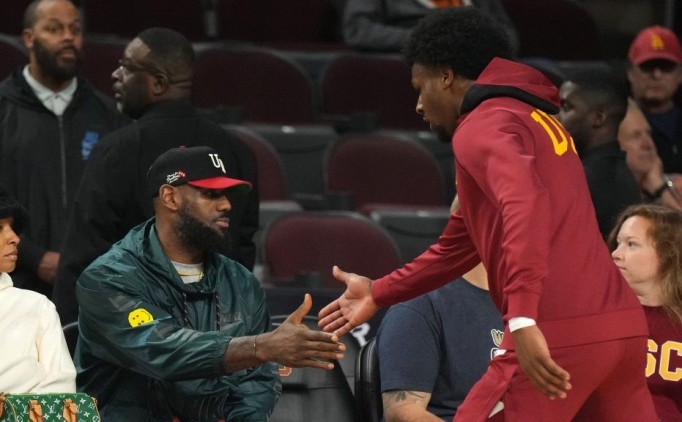 'Lakers, LeBron'u tutmaya ve Bronny'yi draft etmeye ak' iddias!