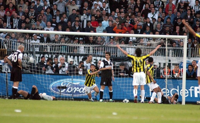 Be�ikta� ilk yar�larda, Fenerbah�e her iki devrede etkili