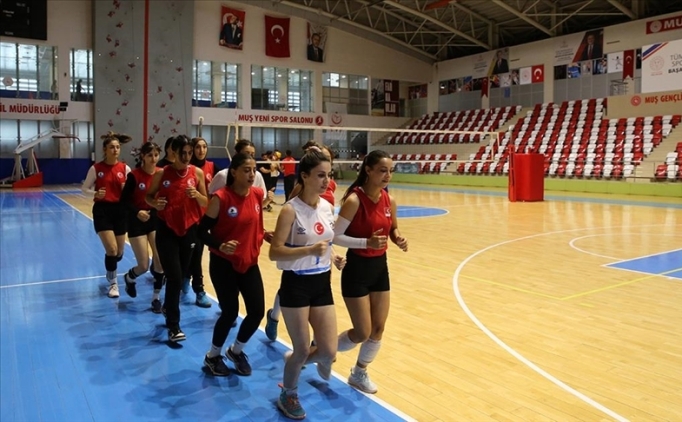 Voleybolda 2. Lig hedefine ulaan Mulu kzlar, yeni ampiyonluk peinde