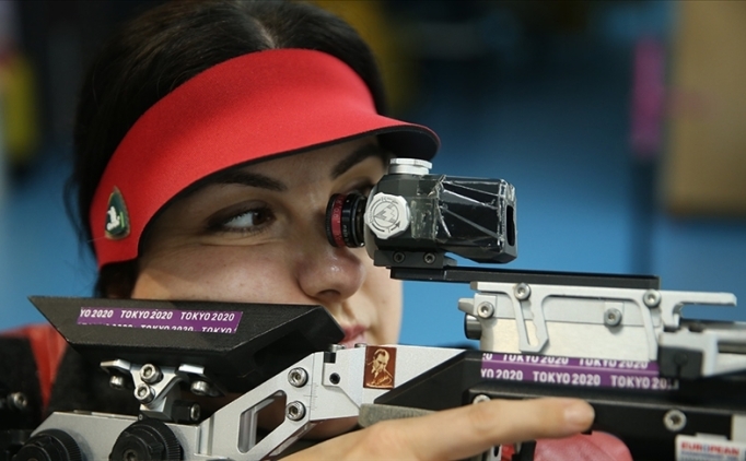 Para at�c� �a�la Ba�, S�rbistan'da alt�n madalya kazand�