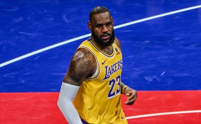 LeBron James'in 'triple-double'� Lakers'a yetmedi