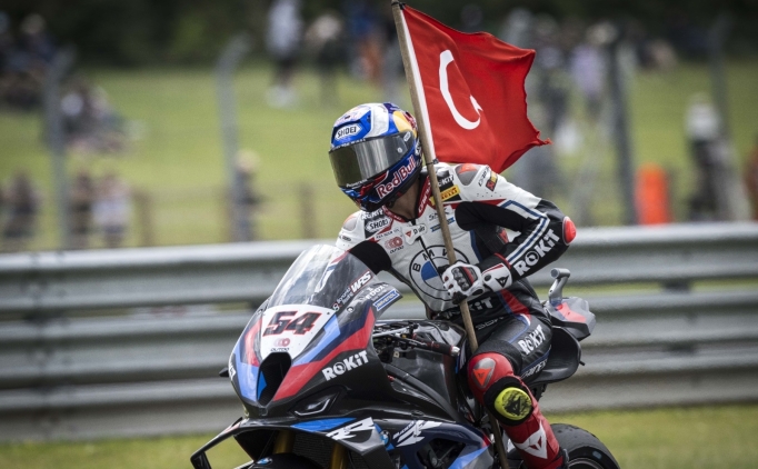 Toprak Razgatl�o�lu'ndan 8. galibiyet!