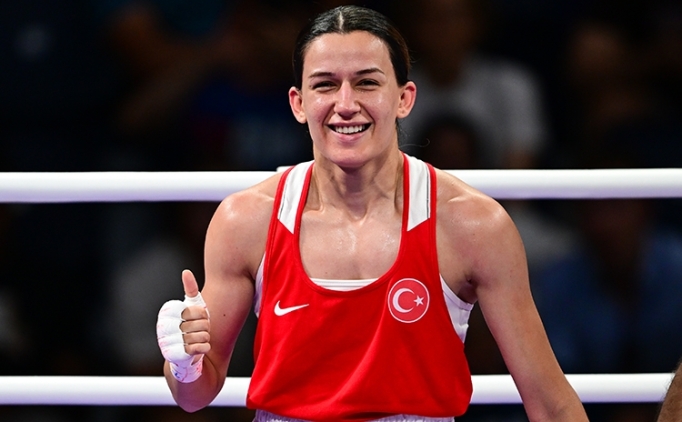 Olimpiyat ikincisi Hatice Akba�: 'Kad�n boksu T�rkiye'de alt�n �a��n� ya��yor'