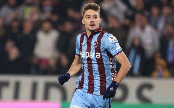 Biri seviyor biri sevmiyor