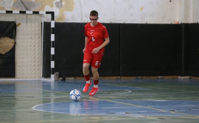 Sivas'ta G�rme Engelliler Futsal Turnuvas� d�zenlendi