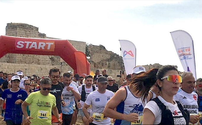 4. Kilikya maratonu Mersin'de ba�lad�