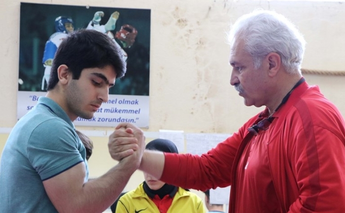 Yakub Do�an'�n hedefi Ay-y�ld�zl� forma