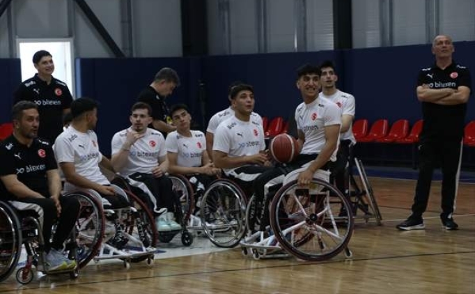 23 Ya� Alt� Tekerlekli Sandalye Erkek Milli Basketbol Tak�m�'n�n hedefi �ampiyonluk