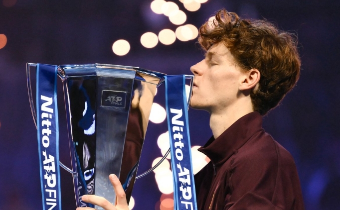 ATP Finalleri'nde Jannik Sinner ampiyon oldu