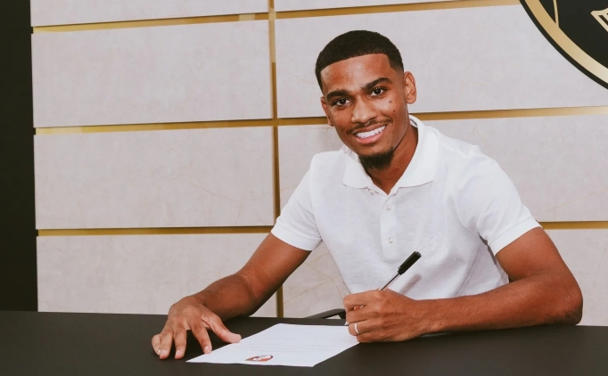 Bournemouth, Amine Adli'yi aklad!