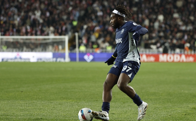 Fenerbah�e'de sistem de de�i�ti y�ld�zlar da...