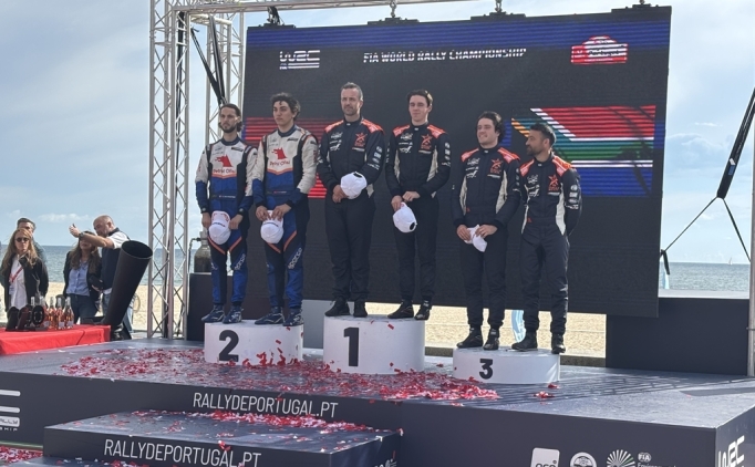 Kerem Kazaz'a podyum yak��t�