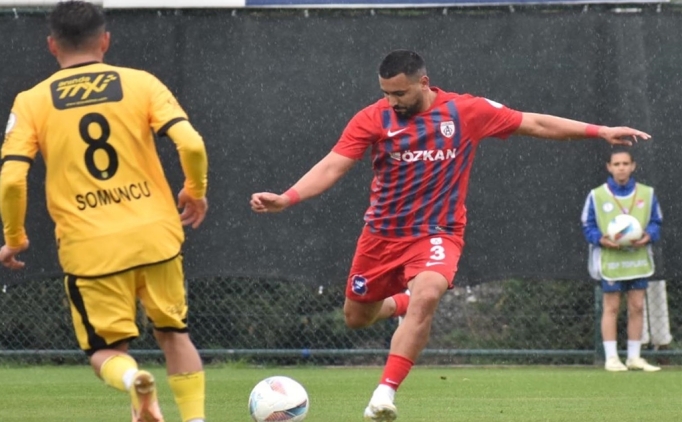 Alt�nordu'da 5 futbolcuyla ayr�l�k