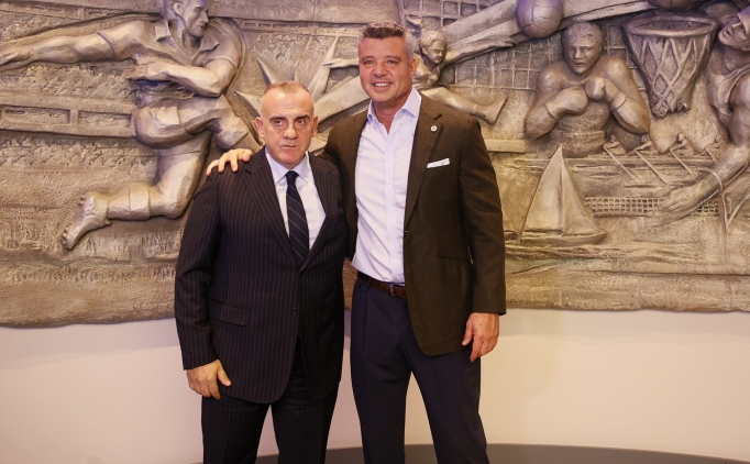 Fenerbah�e, yeni amat�r �ubeler koordinat�r�n� a��klad�