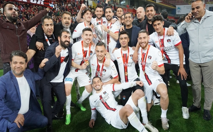 Van B�lge Temsilcili�i tak�mlar�ndan ��te ��