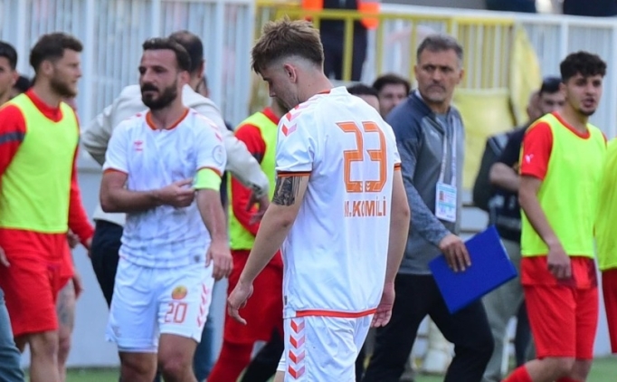 �zmir �oruhlu FK'da yaprak d�k�m� ba�lad�!