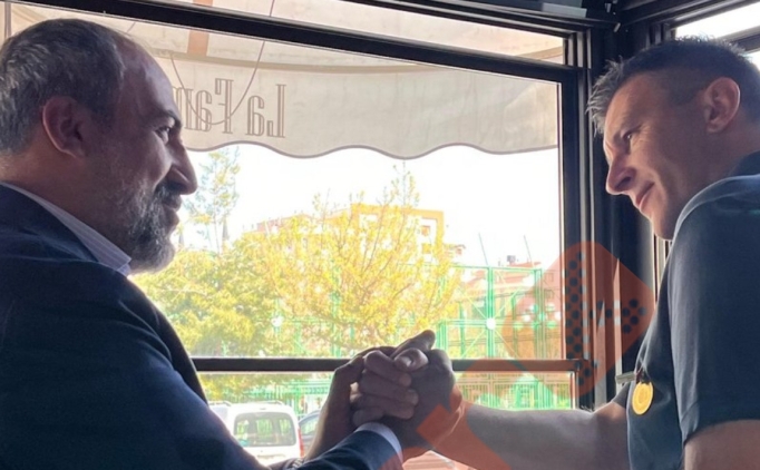 Jakirovic'e alt�n ve nazar boncu�u