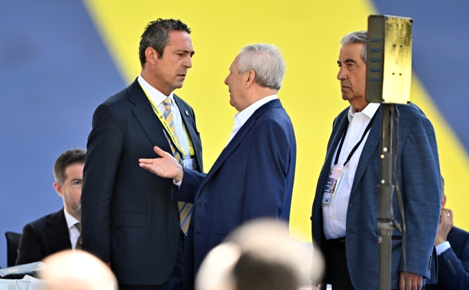 Fenerbah�e'den imza iddialar� i�in a��klama