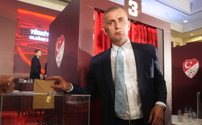 Trabzonspor trib�nlerinden TFF'ye tepki!