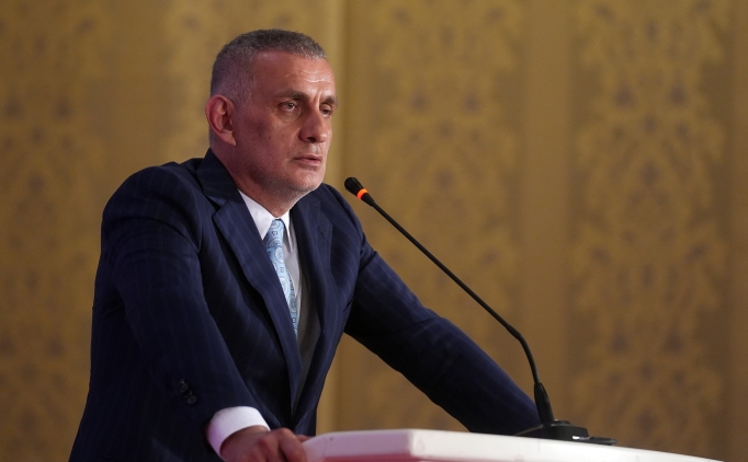 Galatasarayl� taraftarlardan Hac�osmano�lu'na tepki!