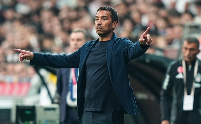 Giovanni van Bronckhorst: 'Benim i�in se�enek de�il'