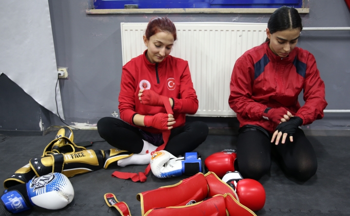 Muaythai sporcular� �slami Dayan��ma Oyunlar�'na odakland�
