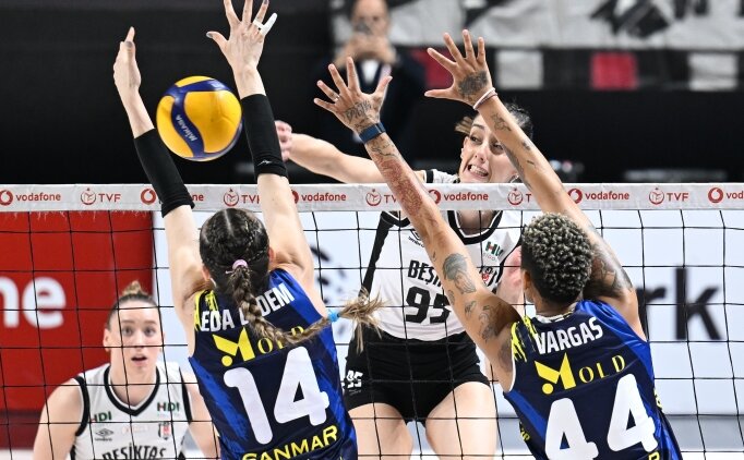 AXA Sigorta Kupa Voley'de �eyrek final 