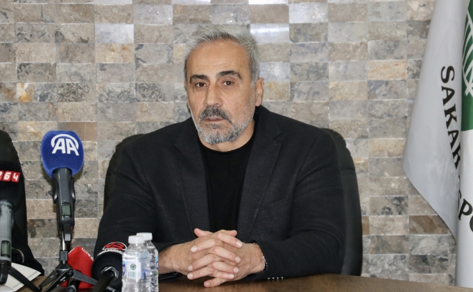 Sakaryaspor'da fla� ayr�l�k: Mustafa Dalc�
