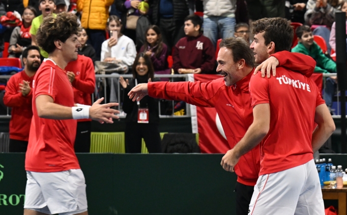 A Milli Erkek Tenis Tak�m�, Davis Cup D�nya Grubu 1'e y�kseldi